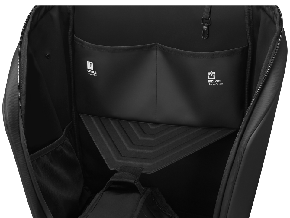 Rucsac Lenovo Legion 16 Armored GB900 pentru laptop de gaming de 16 inch; fabricat din poliester, cu invelis exterior din poliuretan; potrivit pentru dispozitive cu dimensiuni de pana la: 36 cm x 2.4 cm x 29 cm; greutate: 1.3kg; culoare: negru