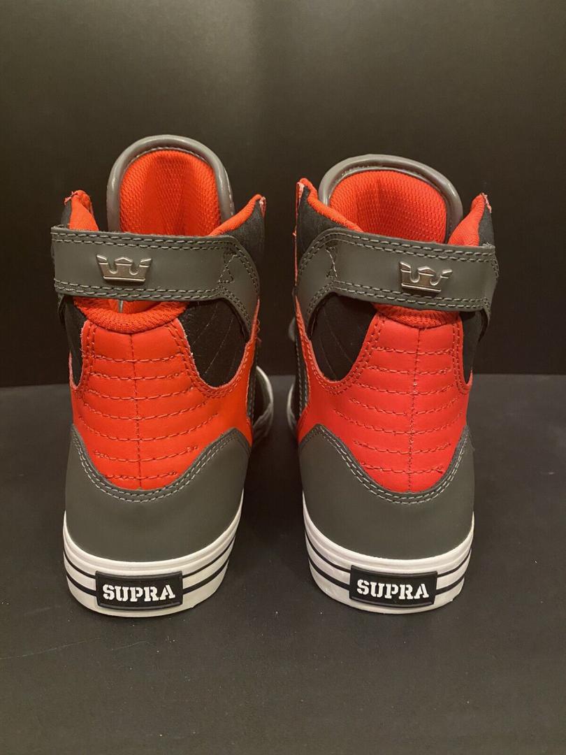 INCALTAMINTE SUPRA SKYTOP IV LIGHT GREY/WHITE/CHARCOAL, 44.5