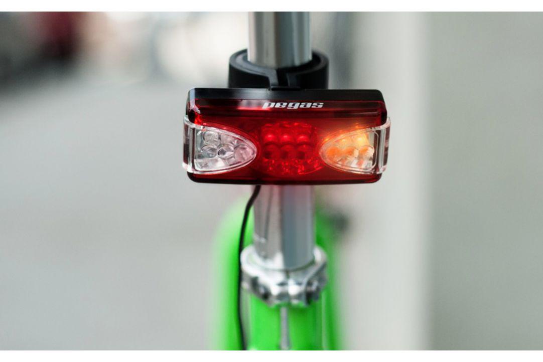 Semnalizator cu sonerie Pegas F21-BCS-B, semnalizator 73x21x32mm, 9 led, baterii 2xCR2032, autonomie 120 ore, cablu 155 cm