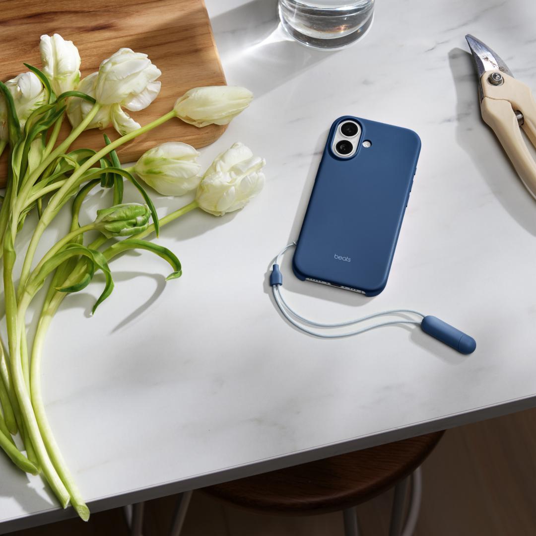 Beats iPhone 17 Kickstand Case with MagSafe and Camera Control - Bedrock Blue