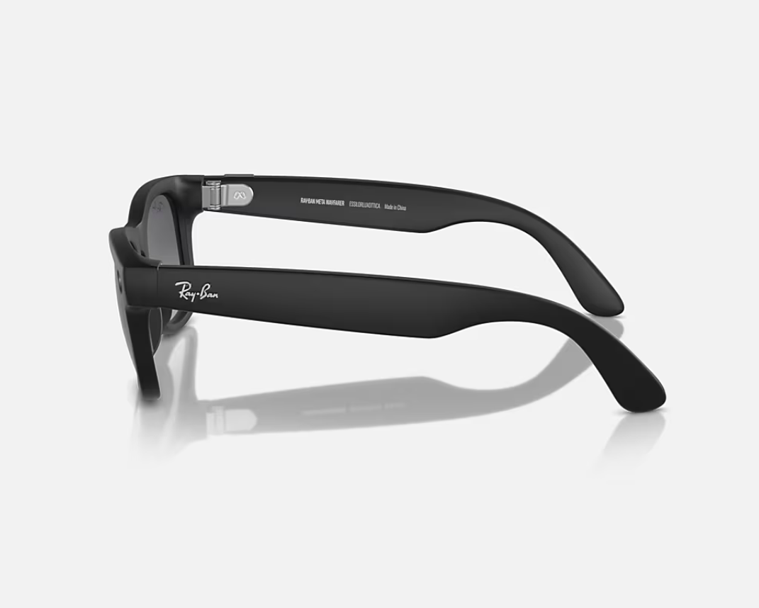 Ray-Ban Meta Wayfarer AI Glasses Matte Black/Polar Gradient Graphite (Large)