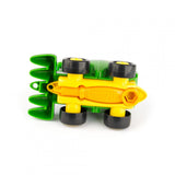 Tractoras construiti un prieten Corey