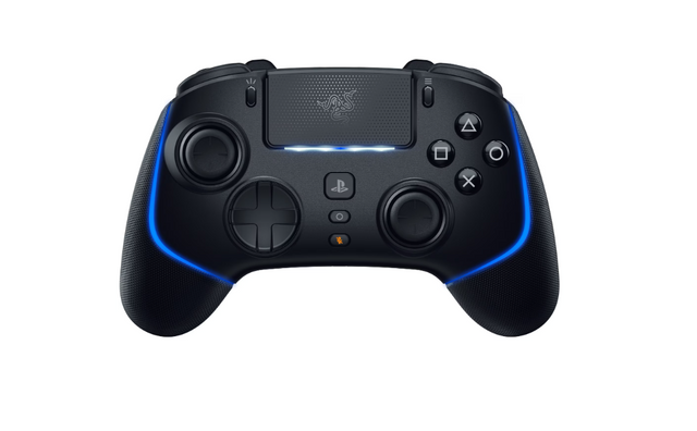 Controller Razer Wolverine V2 Pro pentru PS5 si PC, conectivitate HyperSpeed Wireless si cu fir, lumini razer Chroma, butoane mecanice Razer™ Mecha-Tactile, durata de viata baterie pana la 10 ore cu Chroma, pana la 28 de ore fara Chroma, negru