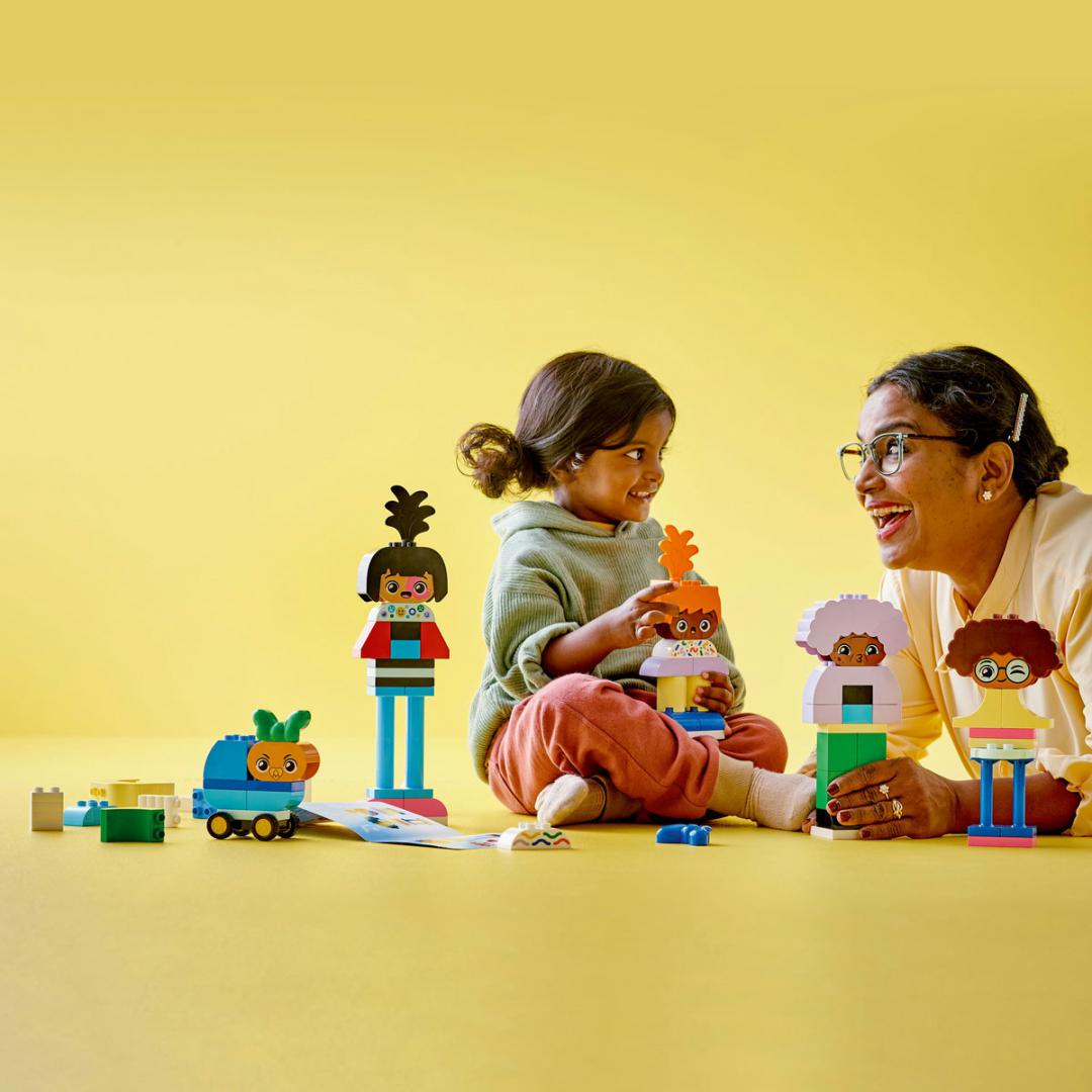 OAMENI CU EMOTII MARI, LEGO 10423
