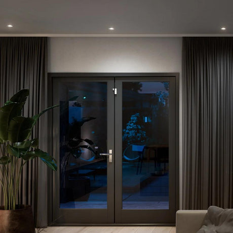 Senzor de contact Philips Hue Secure, Zigbee, automatizare lumini ,montare usi/ferestre, IP20, 70x22x20mm, Alb, baterie CR2