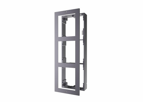 Panou frontal pentru 3 module videointerfon modular Hikvision DS-KD-ACW3; permite conectarea a 3 module de videointerfon modular; mo ntareaplicata; material aluminiu; dimensiuni: 320.8mm x 107mm × 4mm;