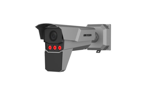 Camera de supraveghere IP Bullet Radar-Assisted ANPR 4MP Hikvision IDS- TCM403-GIR/POE/2812, lentila varifocala: 2.8-12mm, iluminare min: Color: 0.0005 Lux @ (F1.2, AGC ON),B/W: 0.0001 Lux @ (F1.2, AGC ON), 0 Lux cu IR 50m, alarma: 1/1, slot card de memorie: microSD/microSDHC/microSDXC maxim 512GB